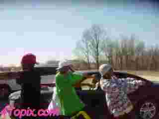 Soulja Boy, Jibbs and Arab doing the Soulja Boy Dance (2007)